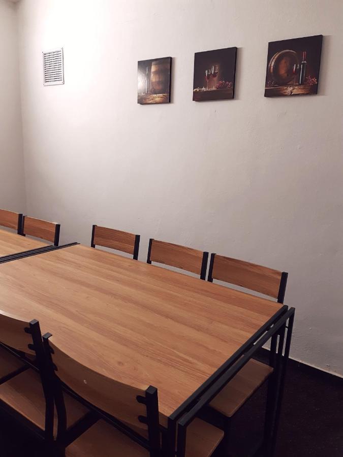 Chill N Grill Apartment 예세니크 외부 사진